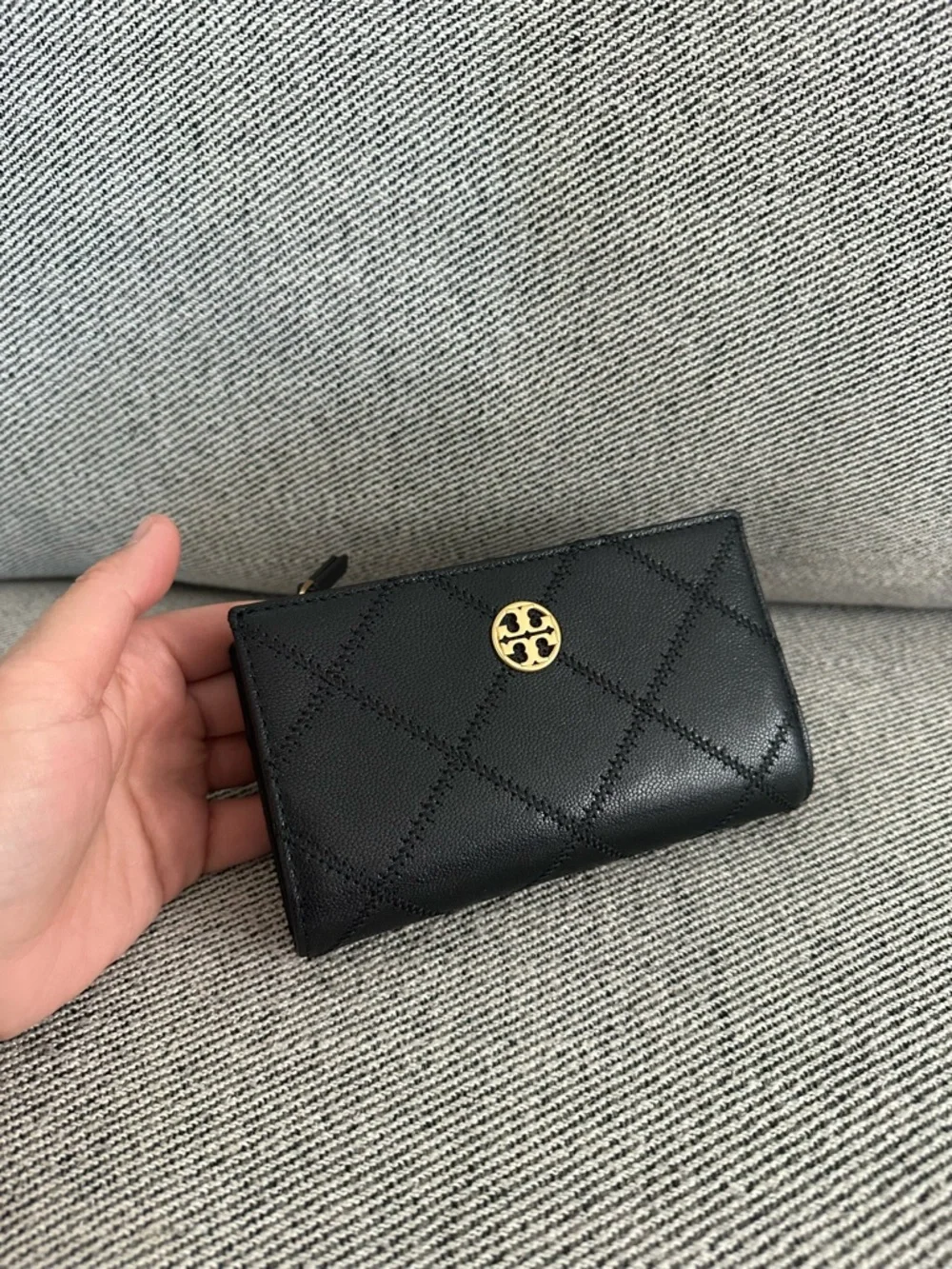 NWT Tory Burch Willa Medium Wallet 168721 Goat Leather Black